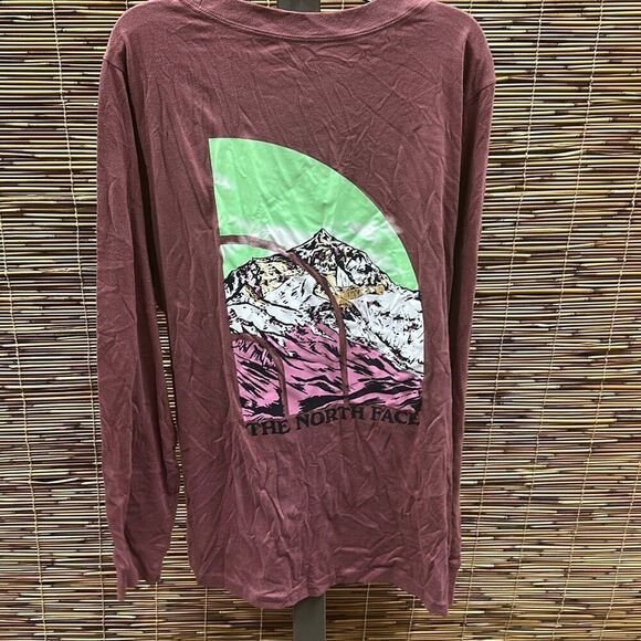 The North Face Women's Graphic Injection Plus Size Long Sleeve T-Shirt Red, 1X - - Picture 3 of 3